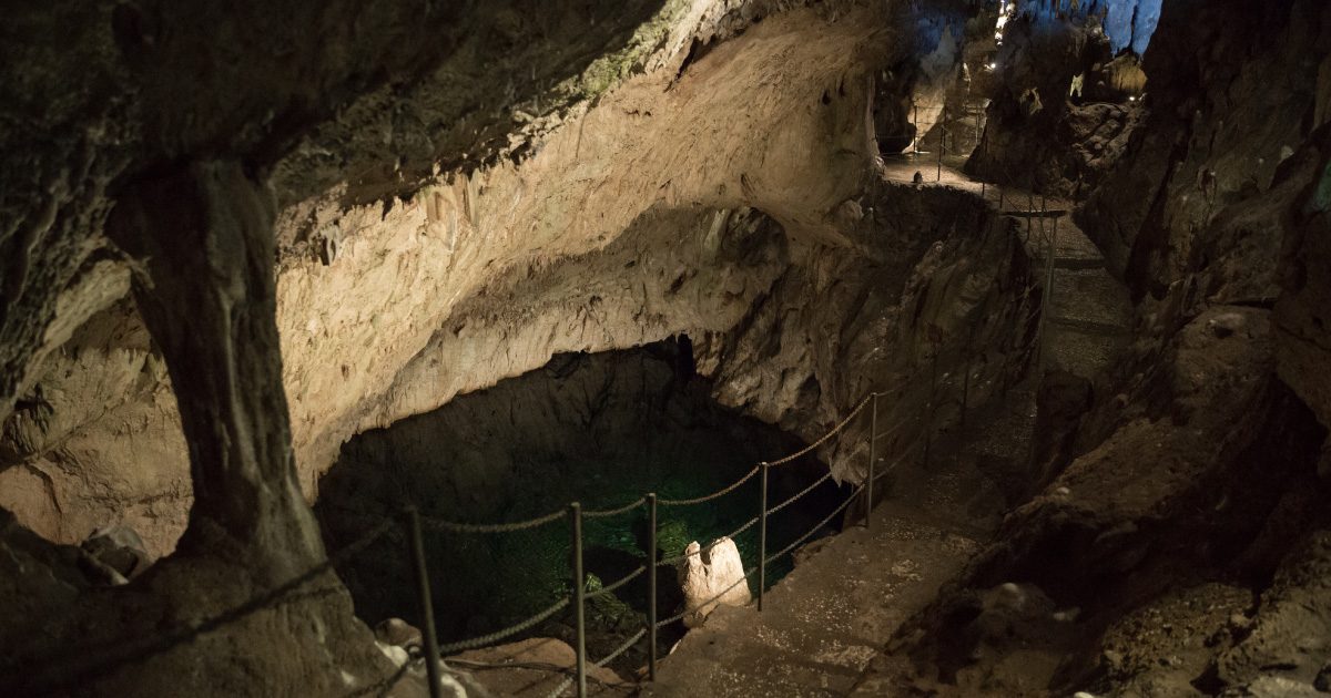 La Storia Grotta Zinzulusa